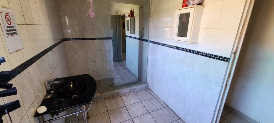 5 Bedroom Property for Sale in Malibu Village Western Cape